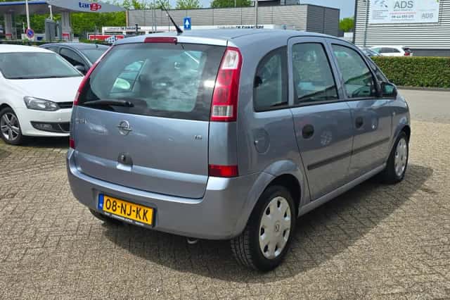 Opel Meriva (2003) thumbnail 5