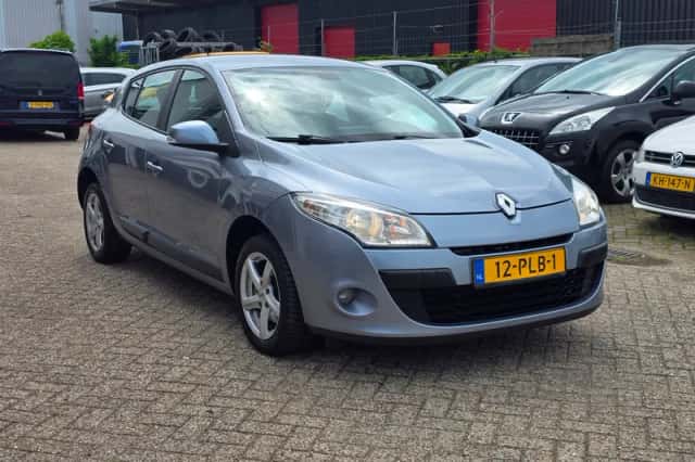 Renault Mégane (2011) thumbnail 3
