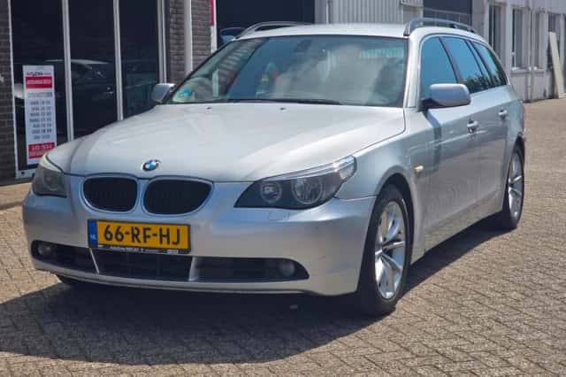 BMW 5-Serie (2005) thumbnail 1