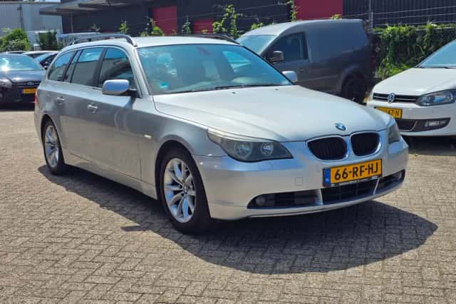 BMW 5-Serie (2005) thumbnail 2