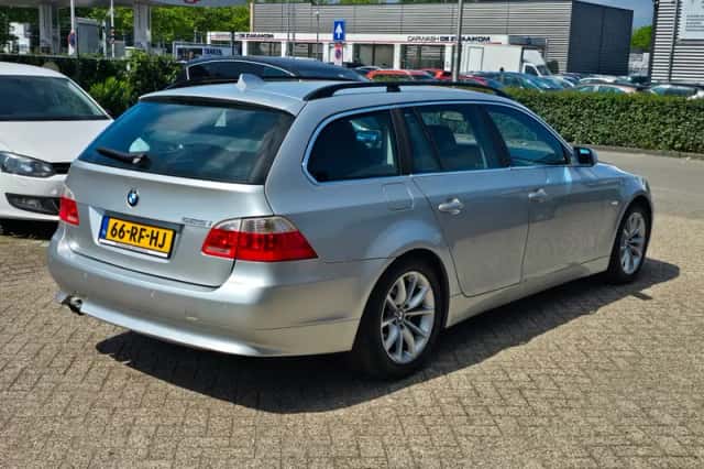 BMW 5-Serie (2005) thumbnail 3