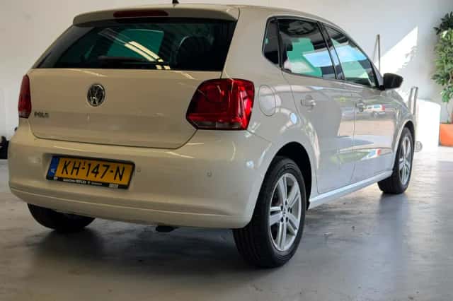Volkswagen Polo (2012) thumbnail 3