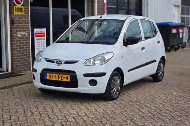 Hyundai i10 (2010) thumbnail 1