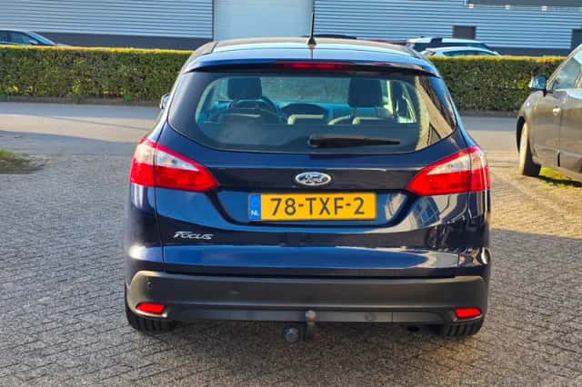 Ford Focus (2012) thumbnail 6