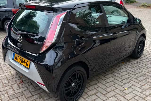 Toyota Aygo (2016) thumbnail 4