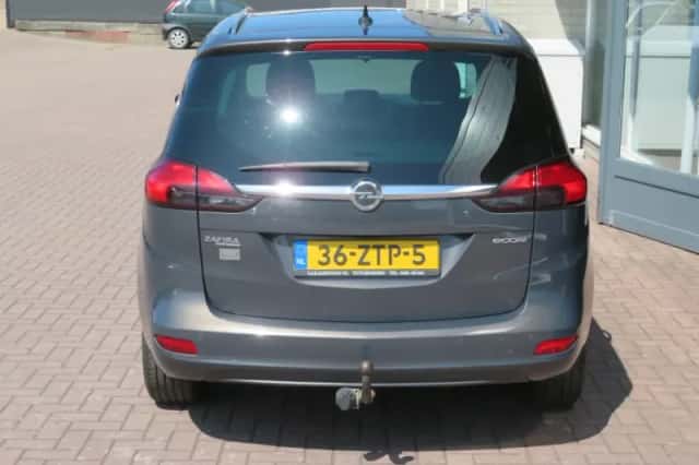 Opel Zafira (2013) thumbnail 5