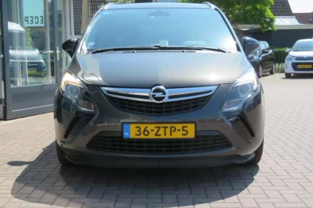 Opel Zafira (2013) thumbnail 6