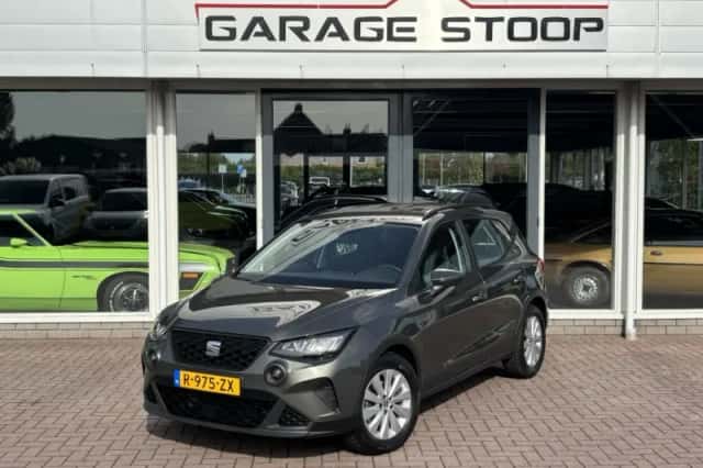SEAT Arona (2023) thumbnail 1