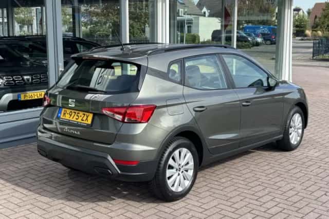 SEAT Arona (2023) thumbnail 5