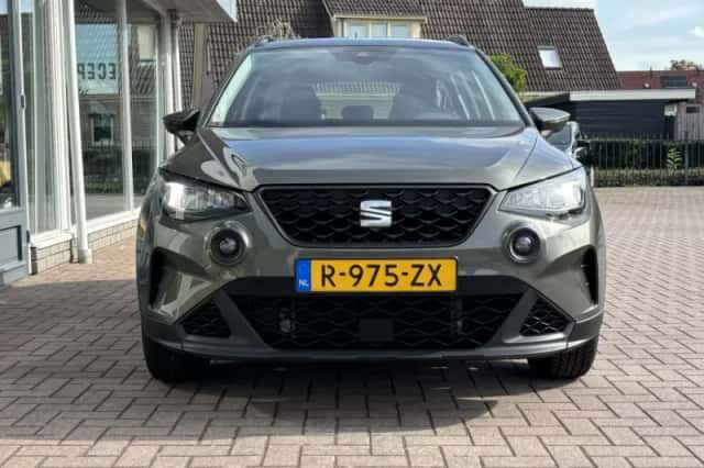 SEAT Arona (2023) thumbnail 6