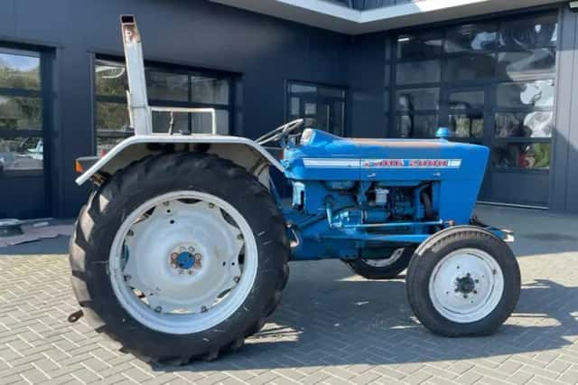 Ford 2000 (1972) thumbnail 5