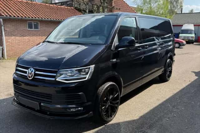 Volkswagen Transporter (2019) thumbnail 1