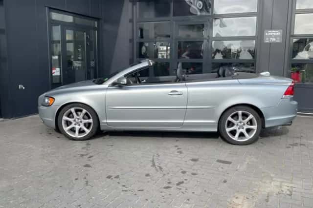 Volvo C70 (2009) thumbnail 2