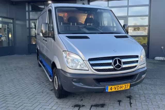 Mercedes-Benz Sprinter (2009) thumbnail 1