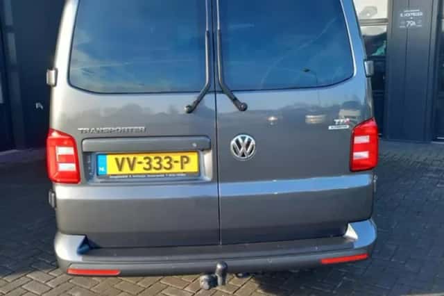 Volkswagen Transporter (2016) thumbnail 4