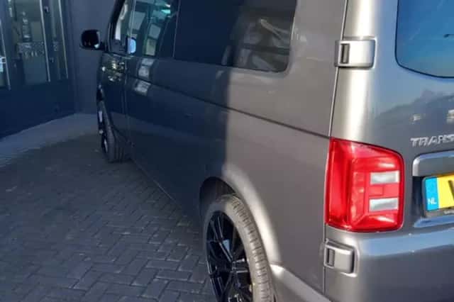 Volkswagen Transporter (2016) thumbnail 5