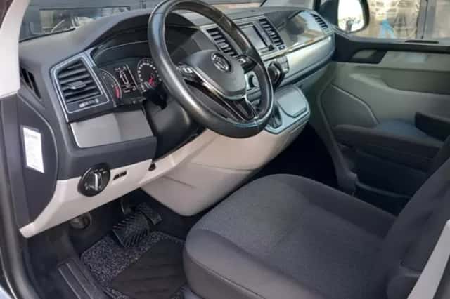 Volkswagen Transporter (2016) thumbnail 6
