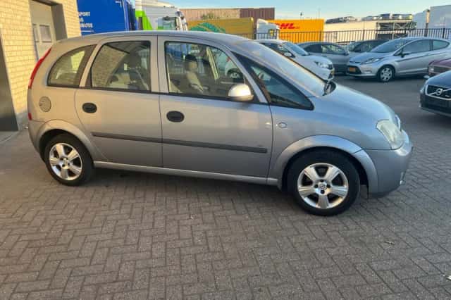 Opel Meriva (2004) thumbnail 6