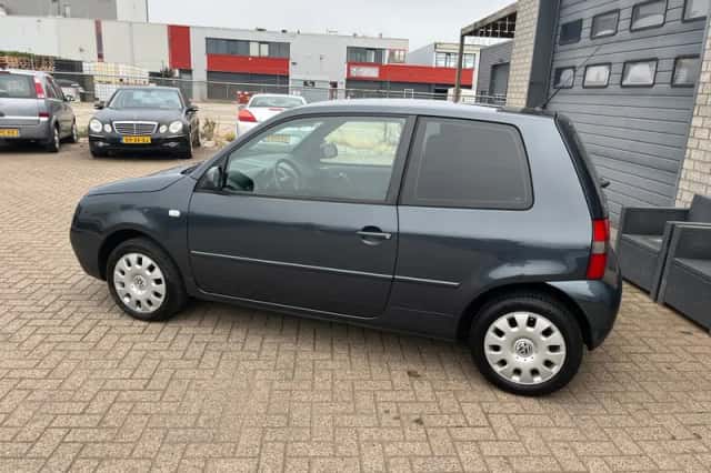 Volkswagen Lupo (2004) thumbnail 2