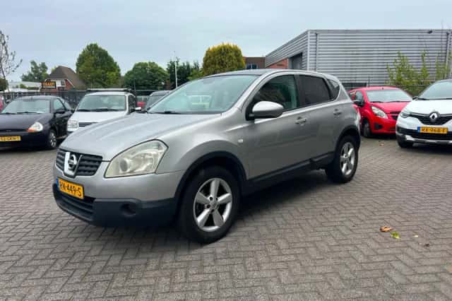 Nissan Qashqai (2008) thumbnail 5