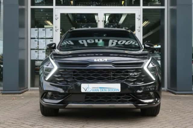Kia Sportage (2023) thumbnail 2