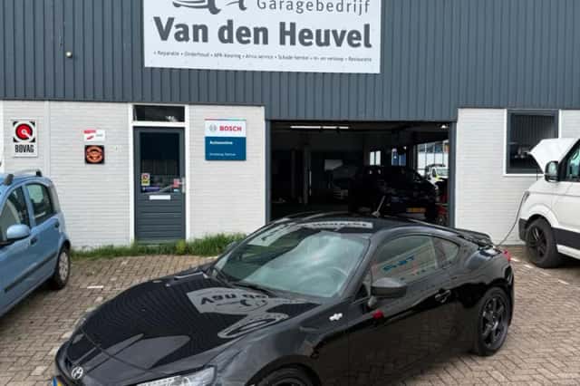 Toyota GT86 (2012) thumbnail 1