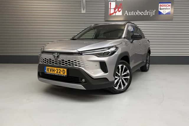 Toyota Corolla Cross (2015) thumbnail 1
