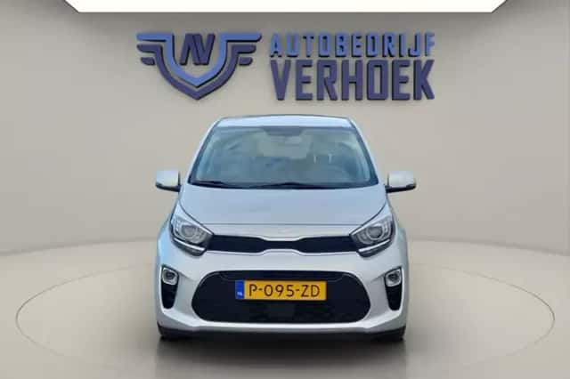 Kia Picanto (2022) thumbnail 4