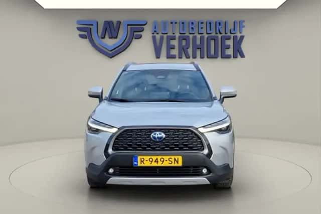 Toyota Corolla Cross (2022) thumbnail 4