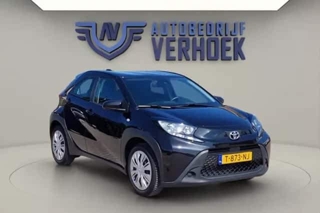Toyota Aygo X (2023) thumbnail 1