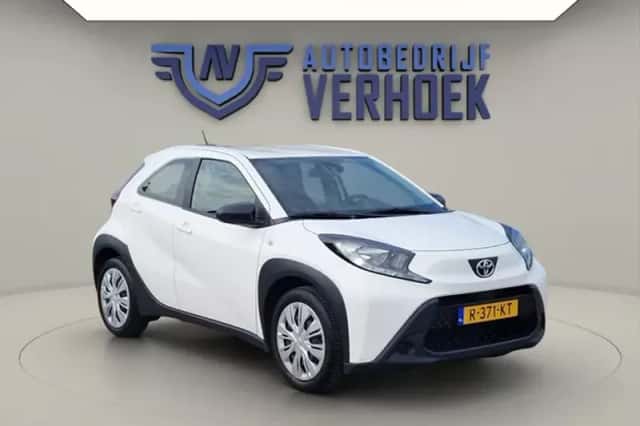 Toyota Aygo X (2022) thumbnail 1