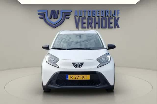 Toyota Aygo X (2022) thumbnail 4