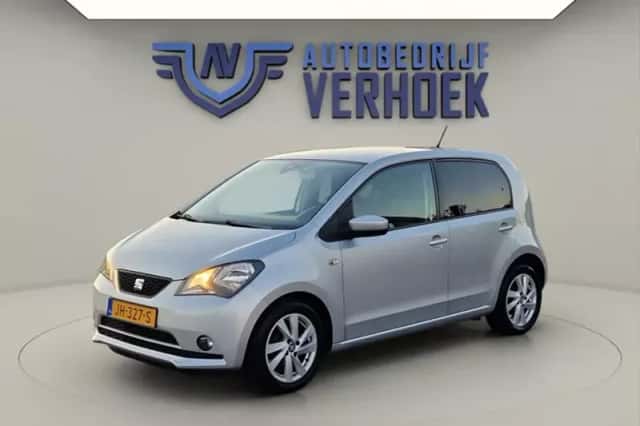 SEAT Mii (2016) thumbnail 5