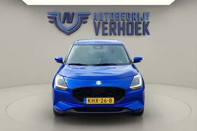 Suzuki Swift (2025) thumbnail 4