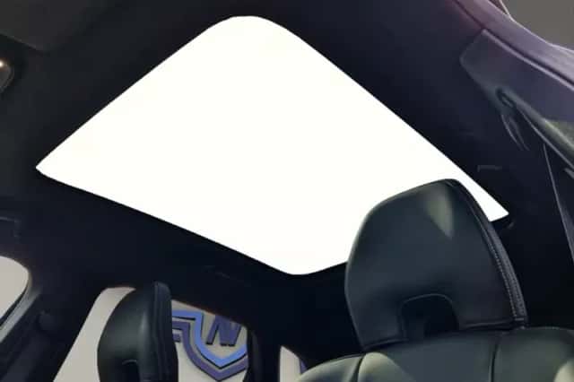 Volvo V40 (2018) thumbnail 3
