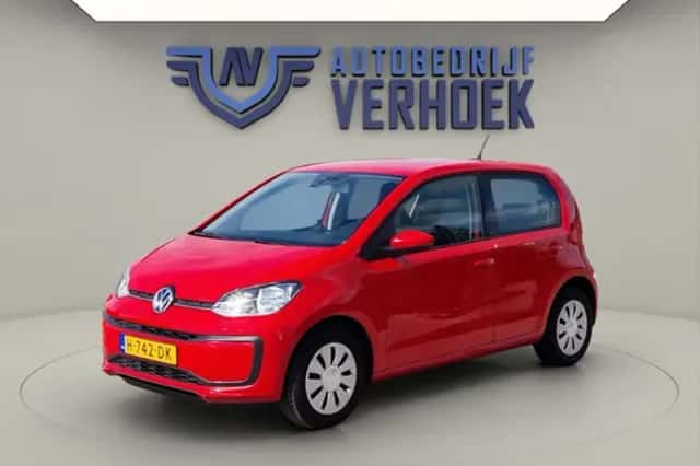 Volkswagen Up! (2020) thumbnail 5
