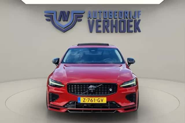 Volvo S60 (2024) thumbnail 4