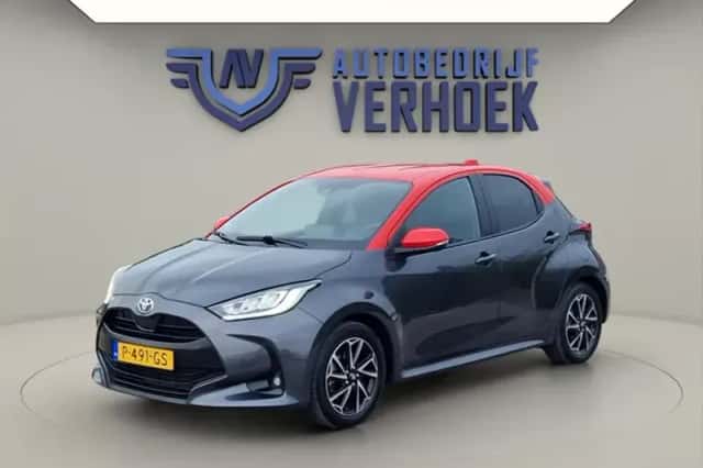 Toyota Yaris (2022) thumbnail 5
