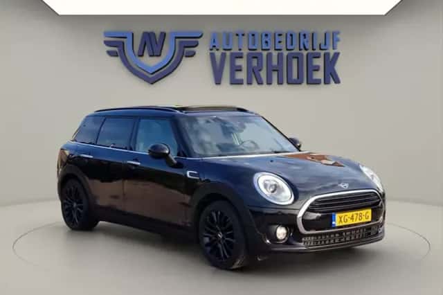 MINI Clubman (2019) thumbnail 1