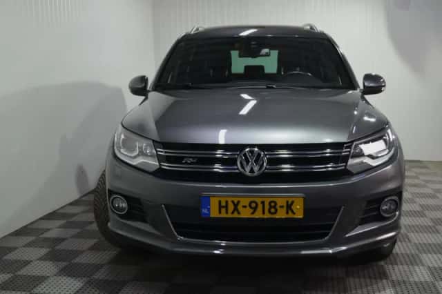 Volkswagen Tiguan (2016) thumbnail 6