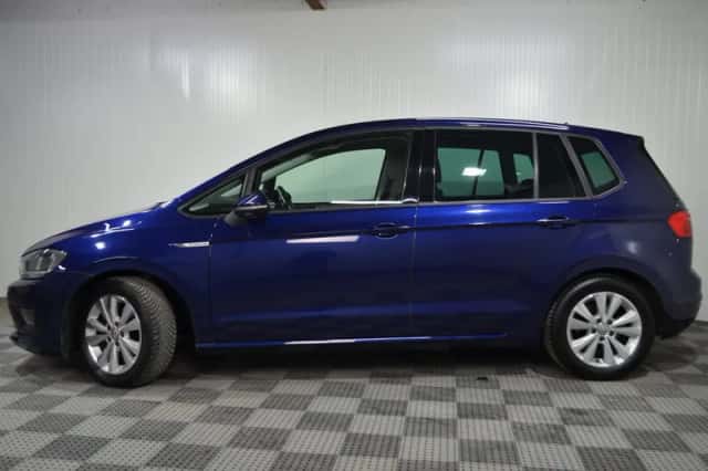 Volkswagen Golf Sportsvan (2017) thumbnail 3