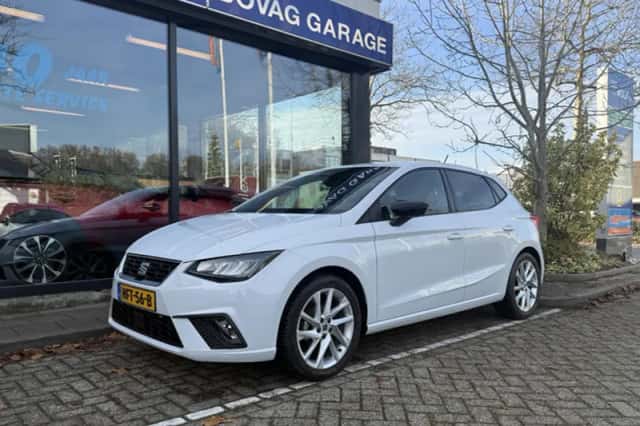 SEAT Ibiza (2023) thumbnail 1