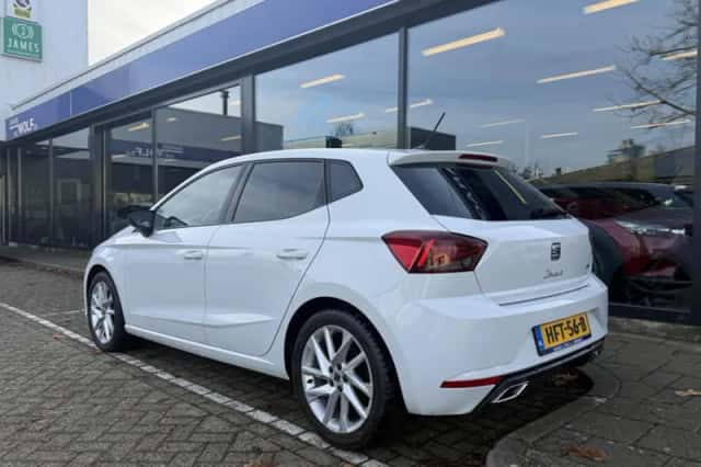 SEAT Ibiza (2023) thumbnail 4