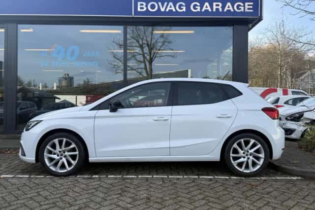 SEAT Ibiza (2023) thumbnail 5