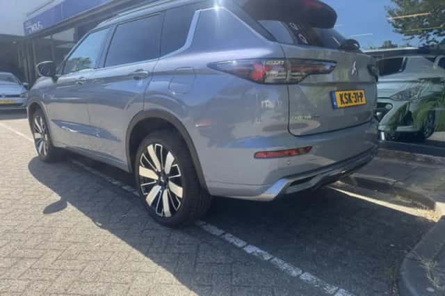 Mitsubishi Outlander (2026) thumbnail 4