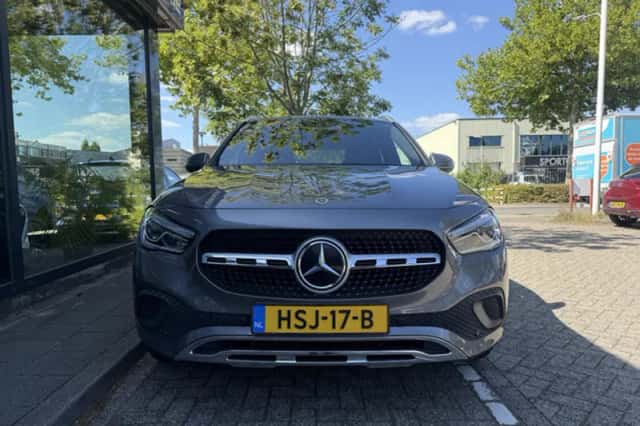 Mercedes-Benz GLA-Klasse (2021) thumbnail 2