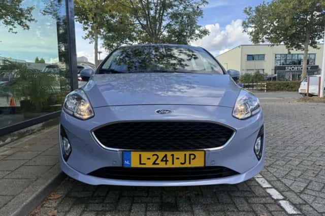 Ford Fiesta (2021) thumbnail 2