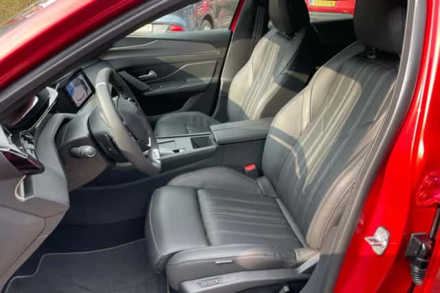 Peugeot 408 (2024) thumbnail 6