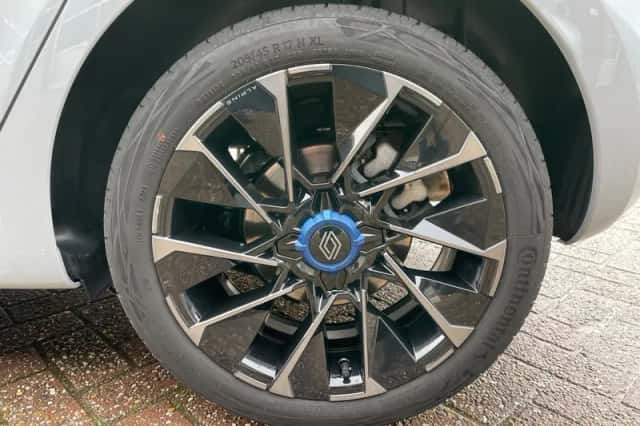 Renault Clio (2024) thumbnail 5