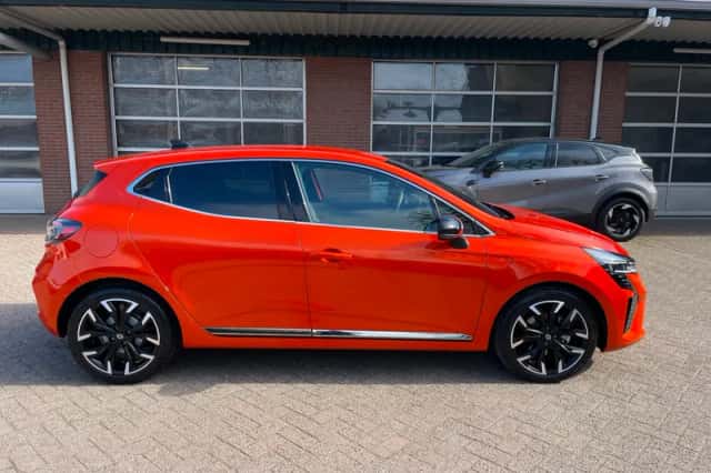Renault Clio (2025) thumbnail 3